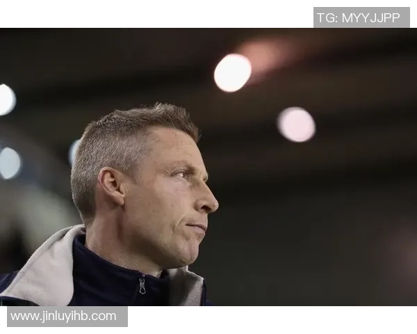 足球明星哈里斯的职业生涯成就与个人魅力全解析