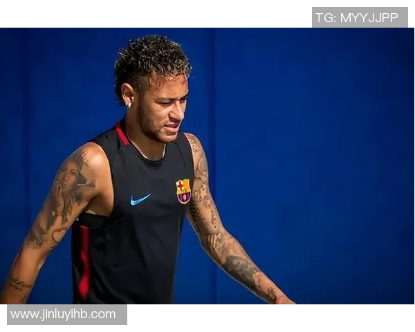 足球明星脖部纹身图案解析展现个性与风格的艺术魅力 足球明星脖部纹身图案解析展现个性与风格的艺术魅力